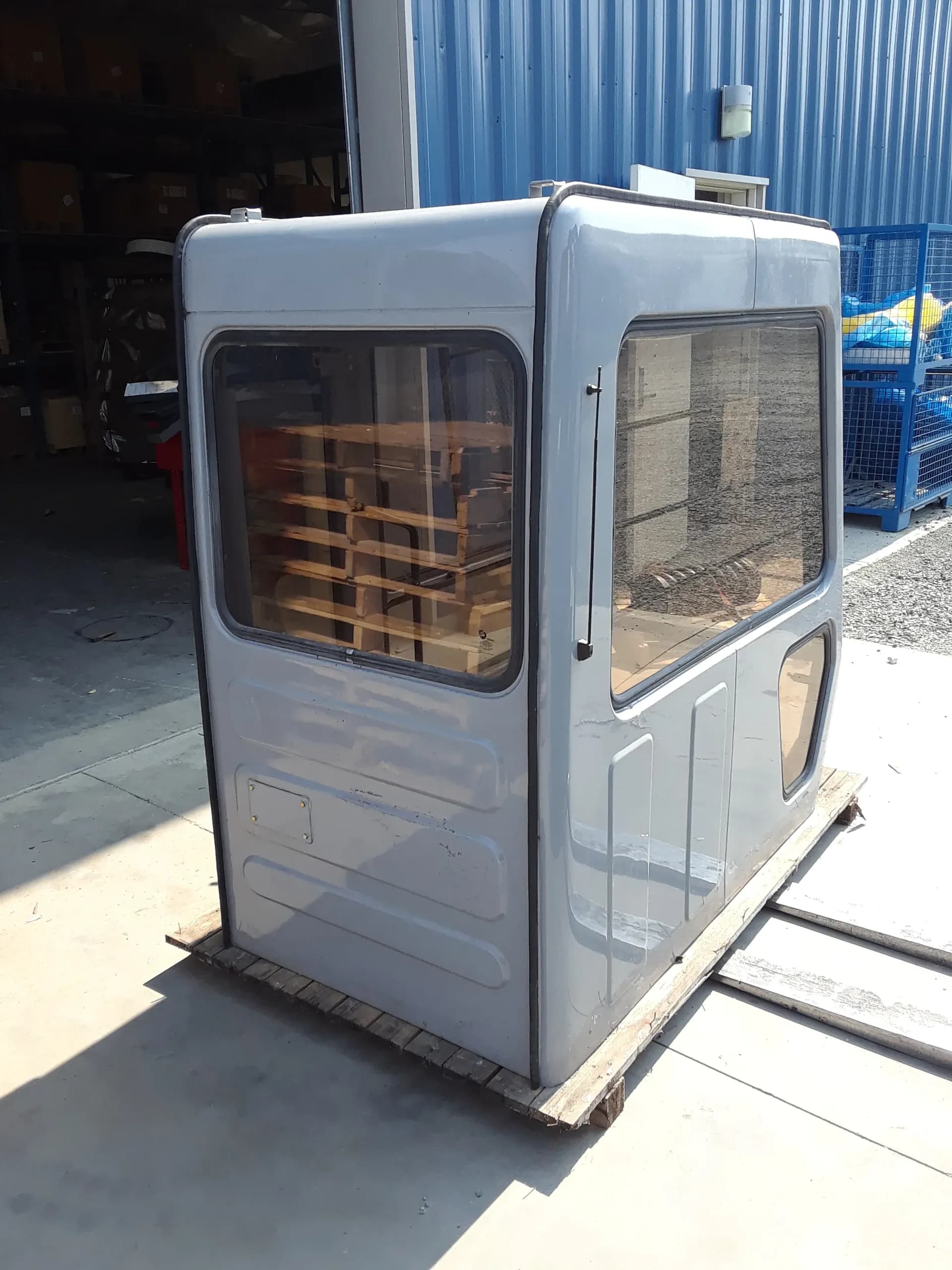 4186740 HITACHI - View 2