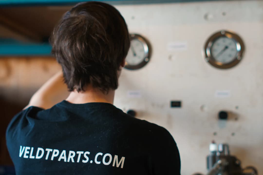 New OEM, Rebuilt and aftermarket components tested, and warrantied hydraulic components.